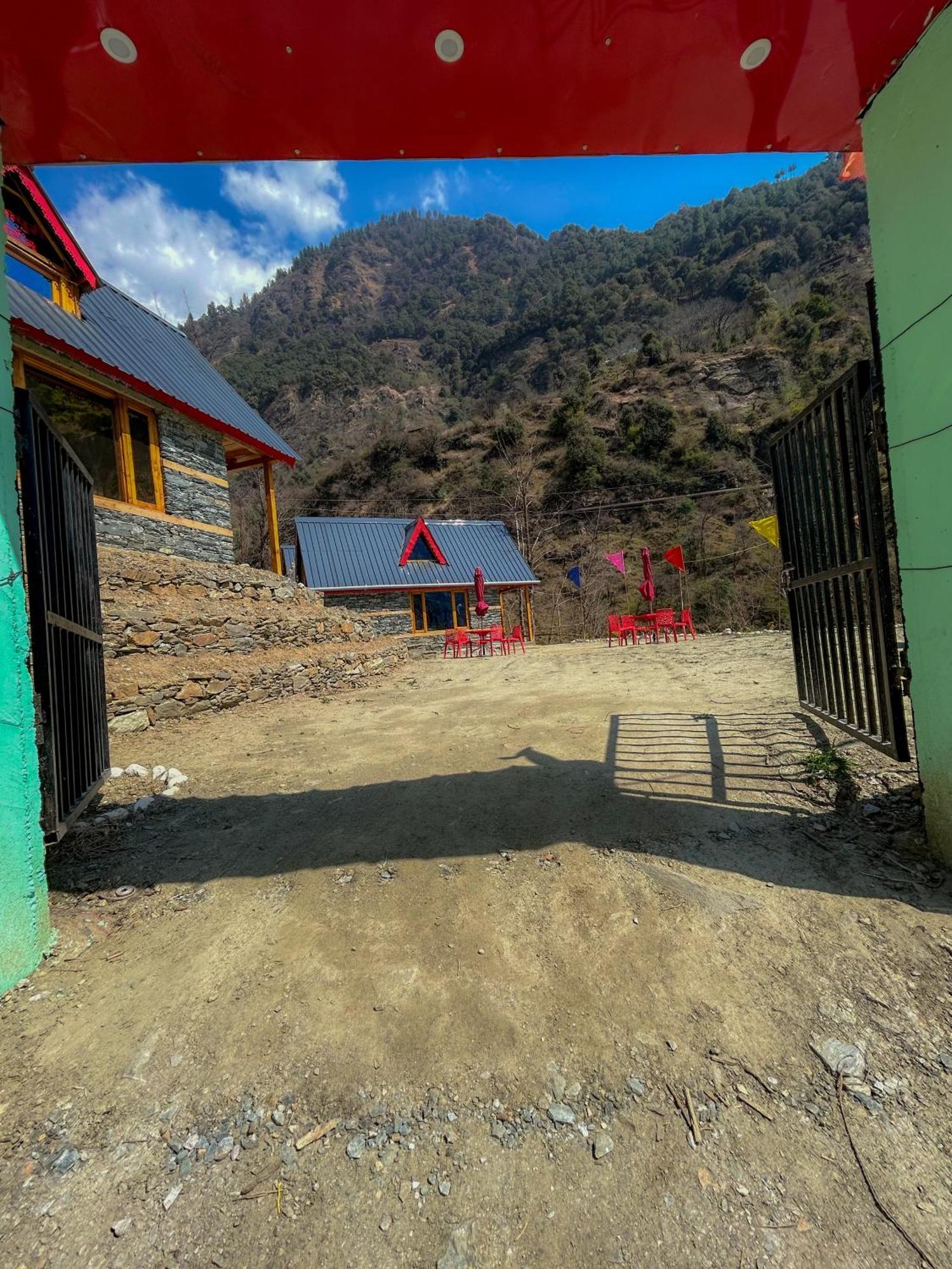 Sainj Riverside Cottages Exterior photo